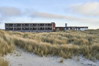 Terschelling, abandon Hotel Punthoofd